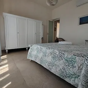  Villa Scruscio Ri Mare